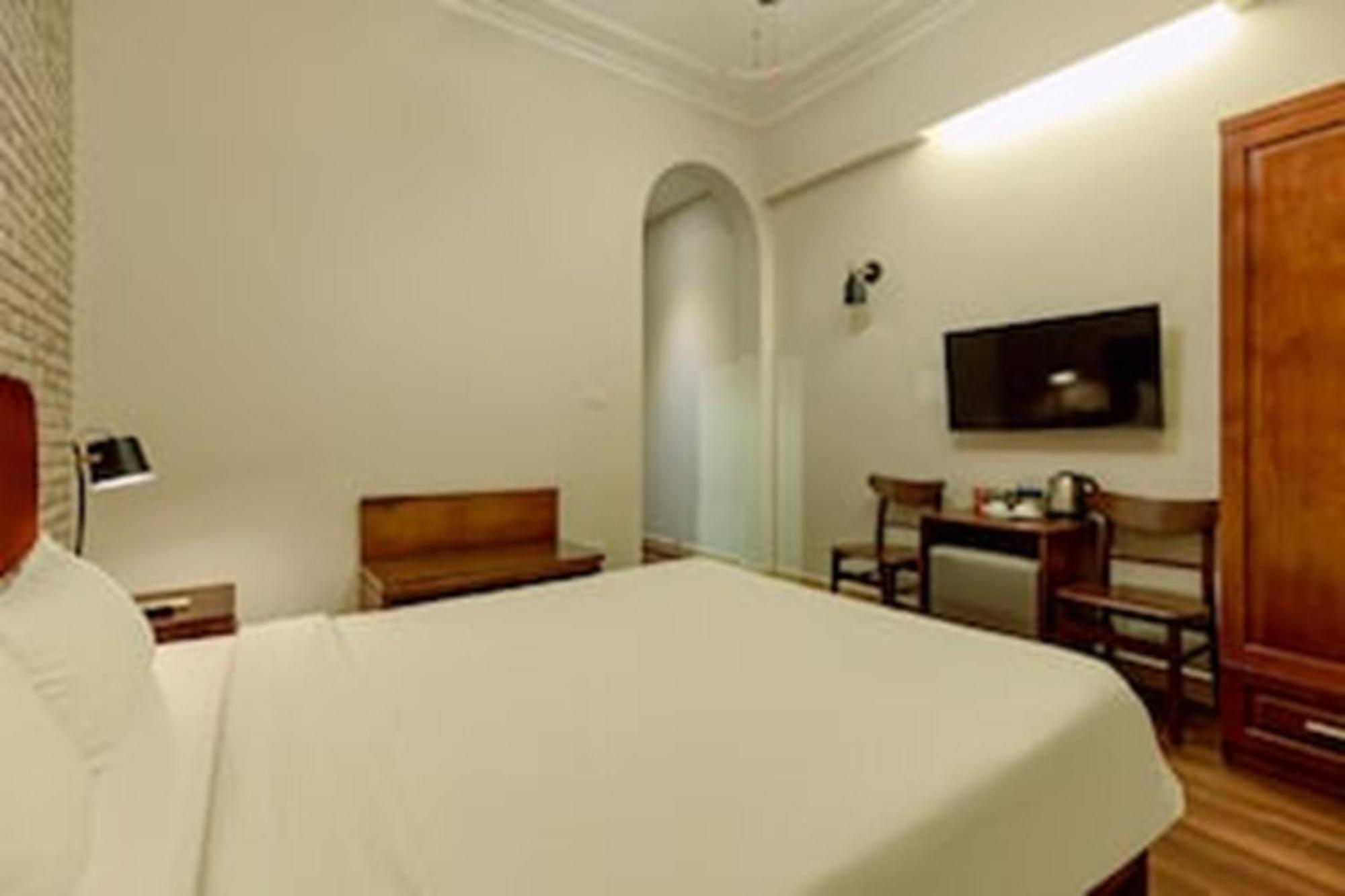 Super Oyo Capital O 1173 Le Grand Hanoi Hotel - The Ruby Dış mekan fotoğraf