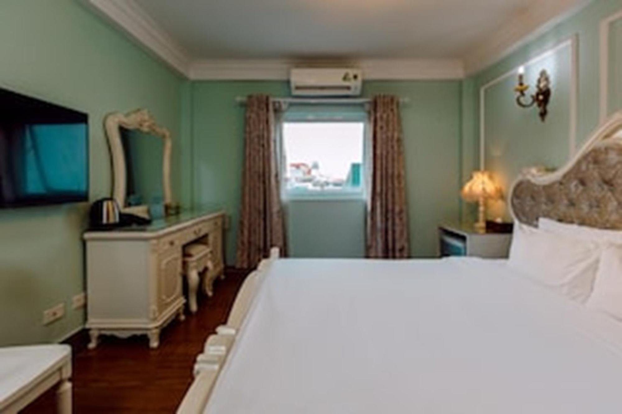 Super Oyo Capital O 1173 Le Grand Hanoi Hotel - The Ruby Dış mekan fotoğraf